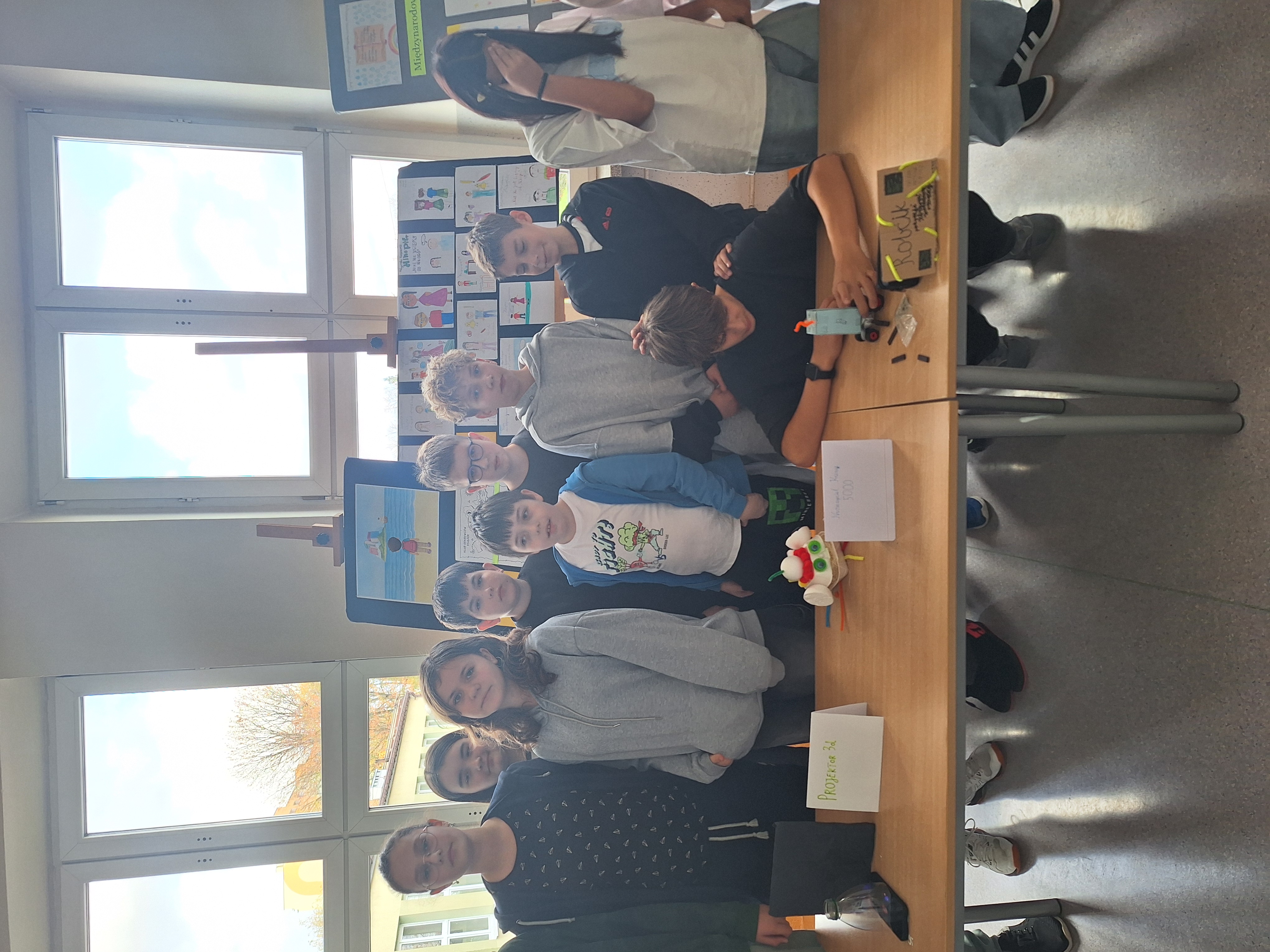 Projekt edukacyjny Mój robot